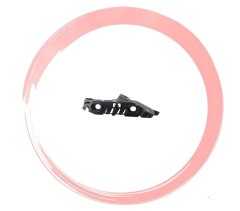 Ön Tampon Bağlantı Braketi Sağ Passat - 2015