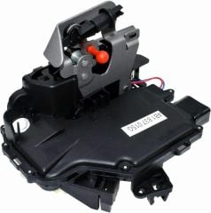 Sol Ön Kapı Kİlidi - Audi A6 - 1998 - 2005